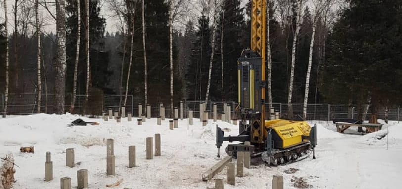 Фундамент на забивных ЖБ сваях